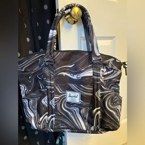 Herschel tote